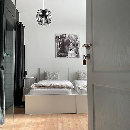 4 Stars Rooms Near Airport Scitarjevo Exteriör bild